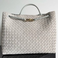 보테가 베네타 라지 안디아모 스웨이드